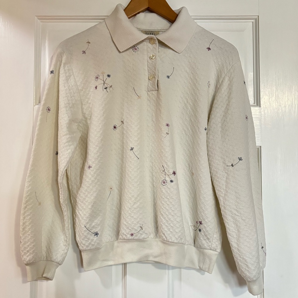 Cream Floral Patterned Sweater - Picture 4 of 9